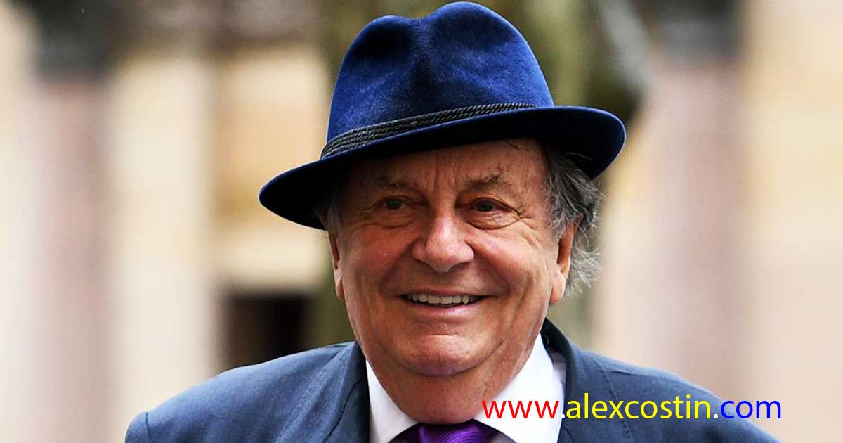 barry humphries
