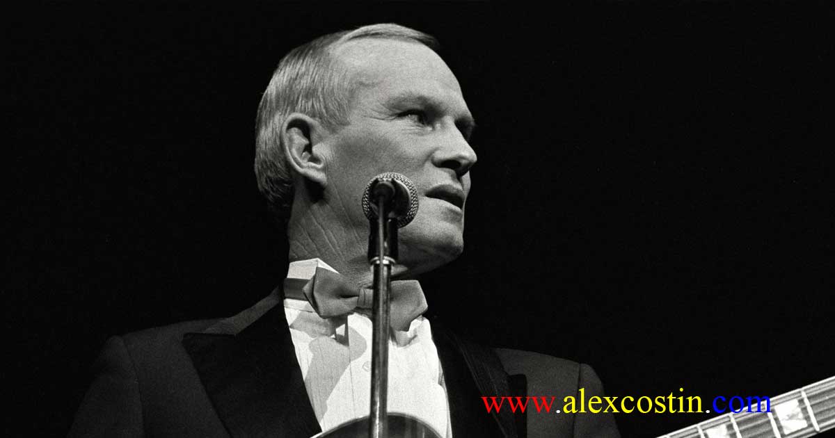tom smothers