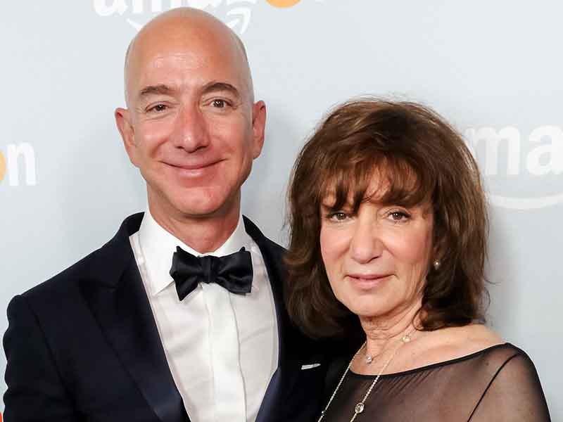 jacklyn bezos
